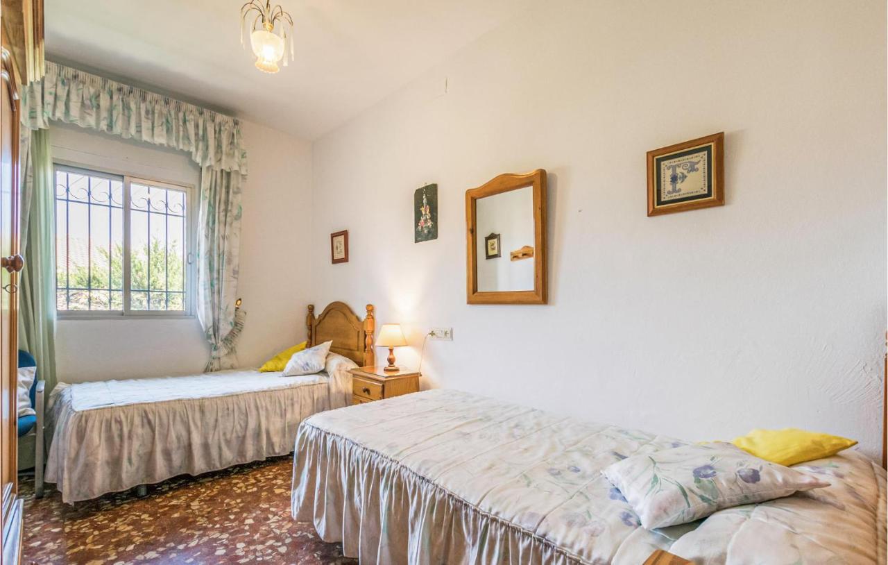 3 Bedroom Beautiful Home In Fuente Tojar Bagian luar foto