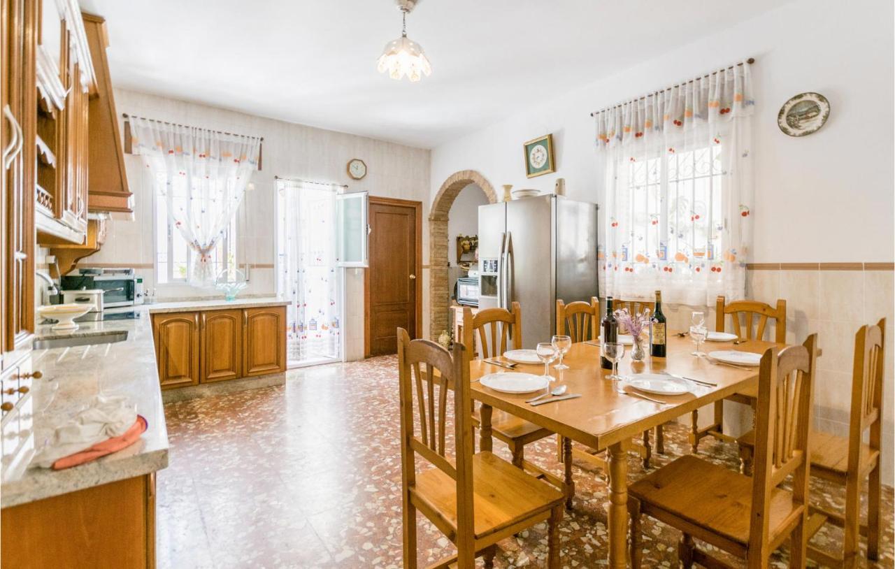 3 Bedroom Beautiful Home In Fuente Tojar Bagian luar foto