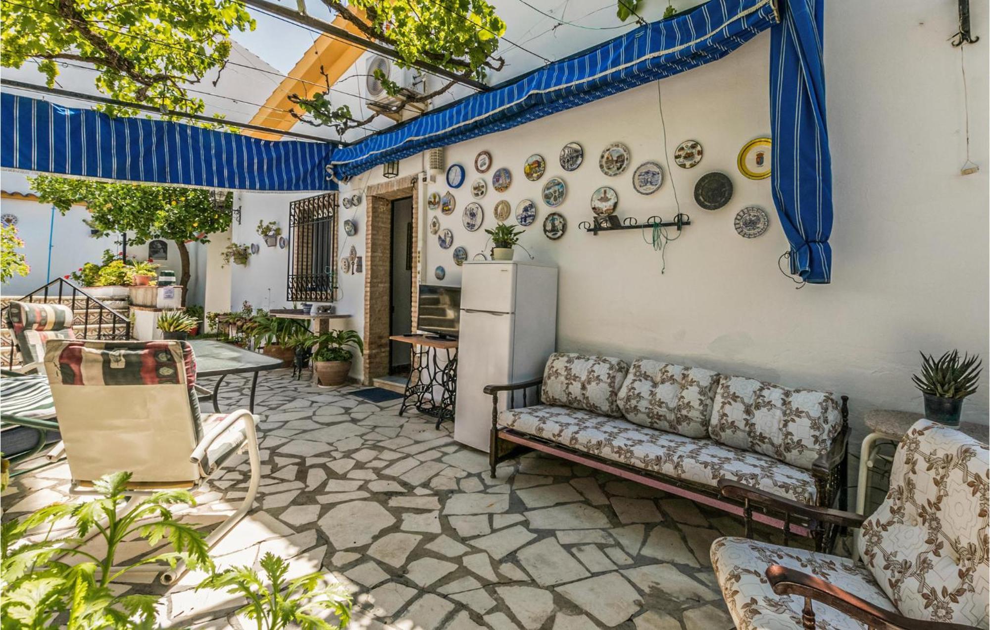 3 Bedroom Beautiful Home In Fuente Tojar Bagian luar foto